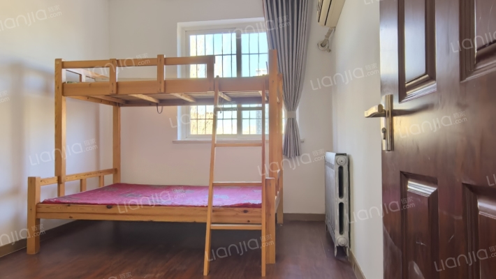 开发区商圈 集中供暖 南北通透三居双卫户型-卧室A