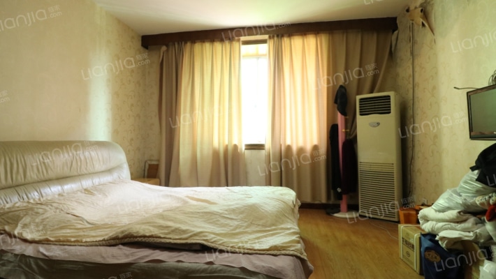 光明公寓 交通便利 小区环境干净舒适 适合居住-卧室A