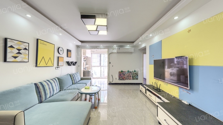 中建汇鑫花苑二手房实景图