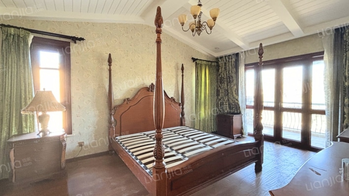 东京都独栋别墅 临湖临球场 带大院子-卧室A