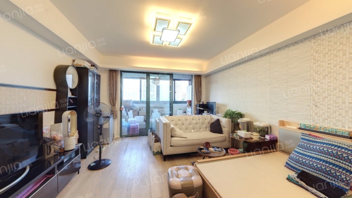 和乔丽晶二手房实景图