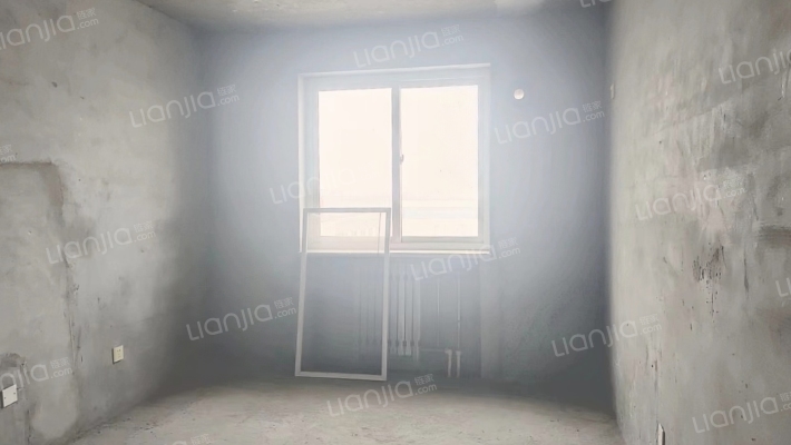 南北大两居， 小区安静又安全、电梯洋房-卧室A