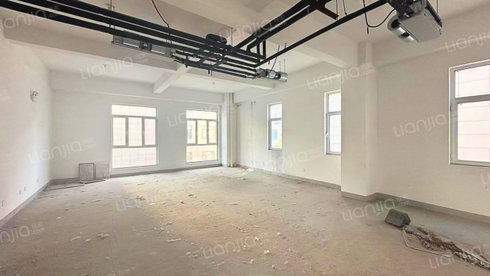 EOD总部港二手房实景图