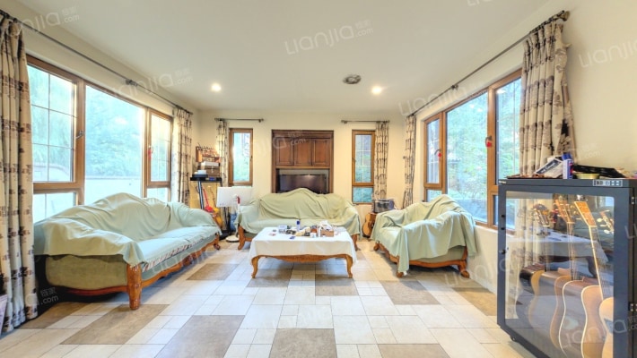 纳帕尔湾二手房实景图