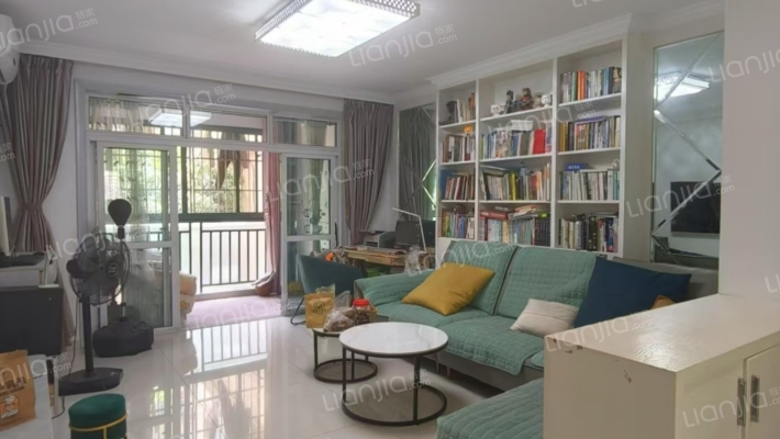 东城雅苑二手房实景图