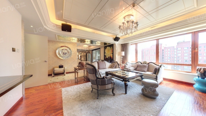 蓝堡国际公寓二手房实景图