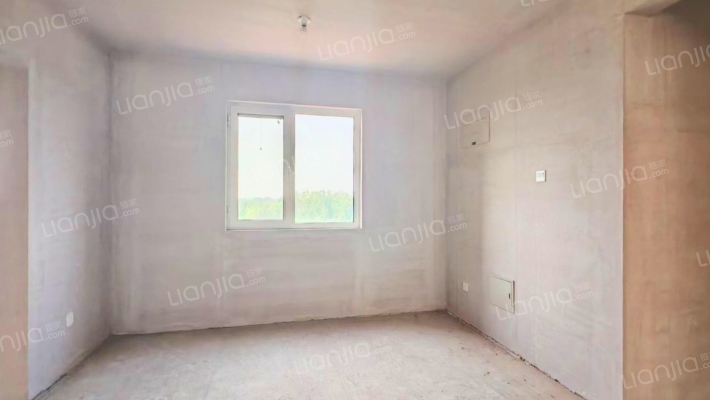 三利中和城采光好，位置好，门口838车站，小区环境好-餐厅