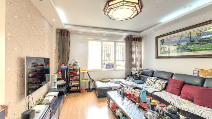 东泰花园一区二手房实景图