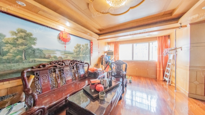 龙鑫公寓(南湖区)二手房实景图