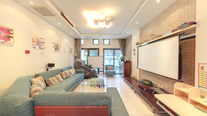 雪梨澳乡B区二手房实景图