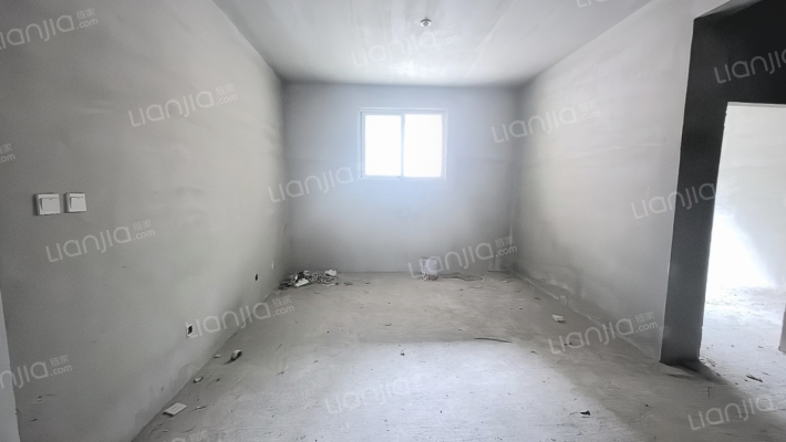 御景园一层带下樾三居室 房本满二-客厅A