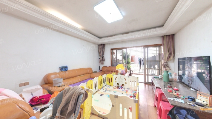 红日江景二手房实景图