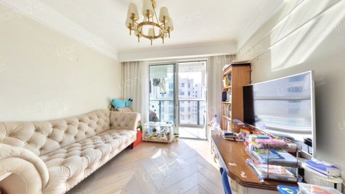 天山华庭二手房实景图