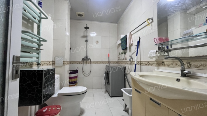 房子集中供暖 复试一跃二适宜各年龄段人群采光户型好-卫生间A