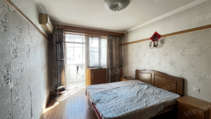 东安小区 物探五号院 小三居 中间楼层-卧室C