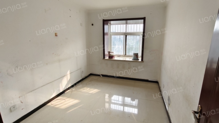 天筑逸城 2室2厅 南 北-卧室B