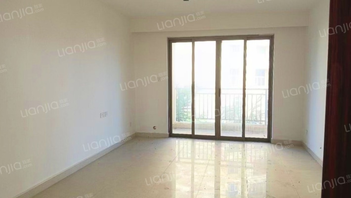 美兰高尔夫温泉别墅二手房实景图