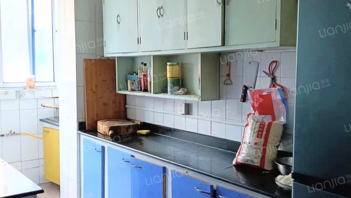 行宫小区 3室1厅 南 北-厨房