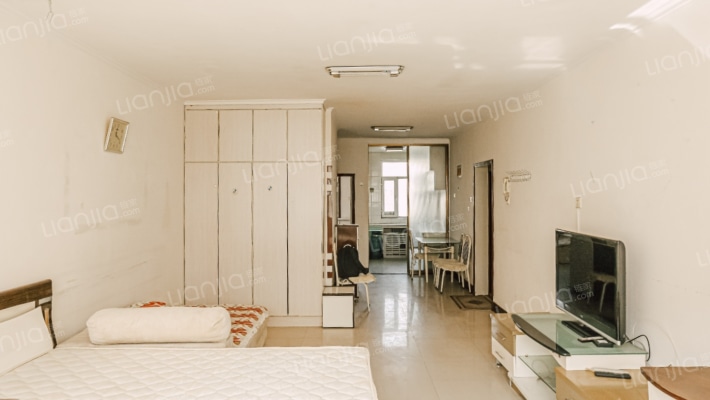 春城家园 南北通透两室 简单装修 价格优惠 可预约看房-卧室A
