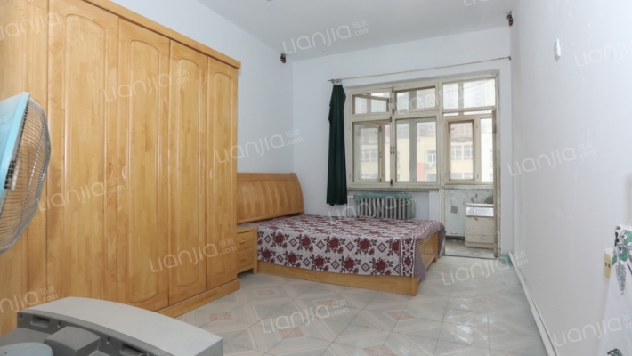 胜利北路燃料公司家属楼二手房实景图