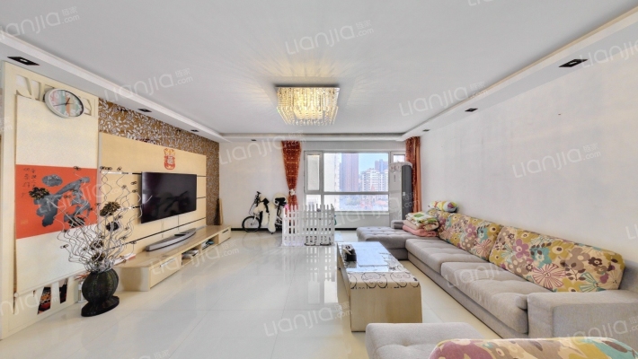 伊丽雅特湾三期二手房实景图