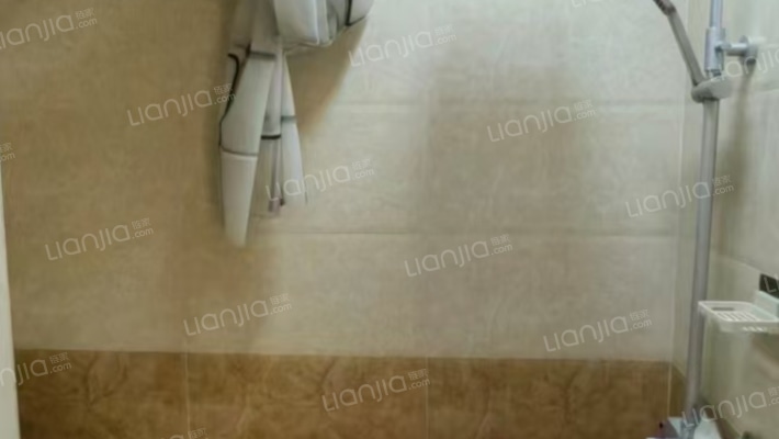 北京界三利中和城大两居，采光好门口838车站交通便利-卫生间