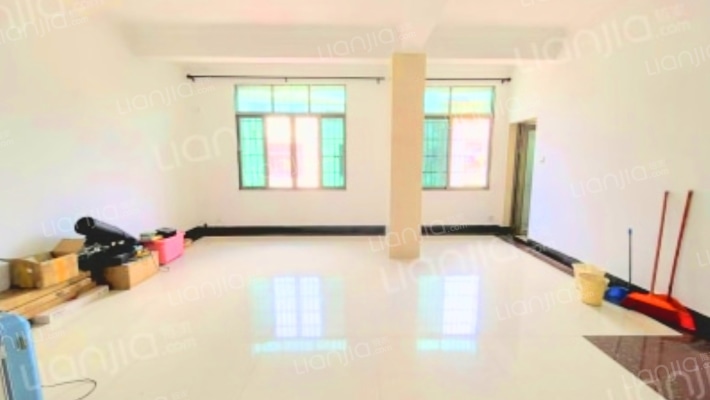 海兴小区二手房实景图