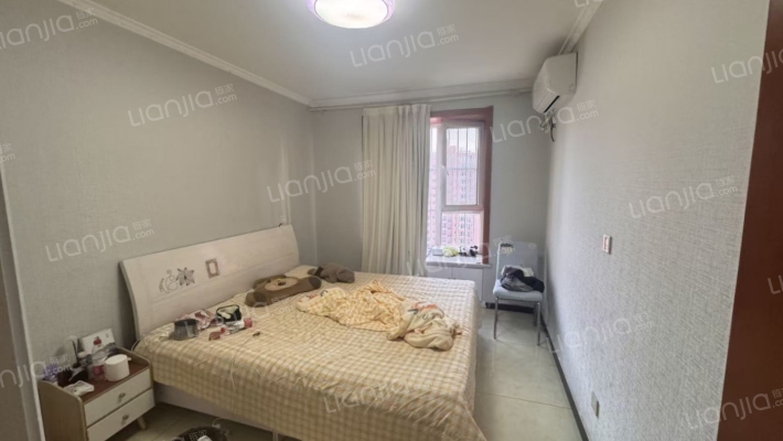 全南两句采光好 107旁电梯房-卧室A