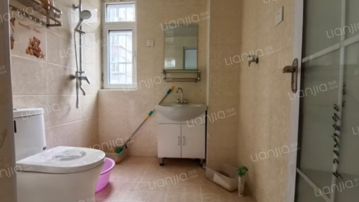 七十年大产权  精装修  拎包入住-卫生间