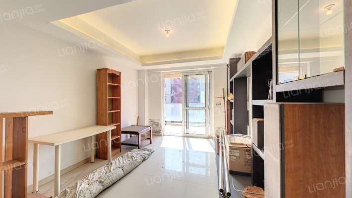 东郊小镇第三街区二手房实景图