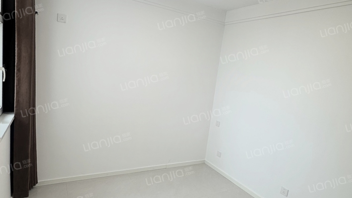 富景华庭 3室2厅 南 北-多功能间