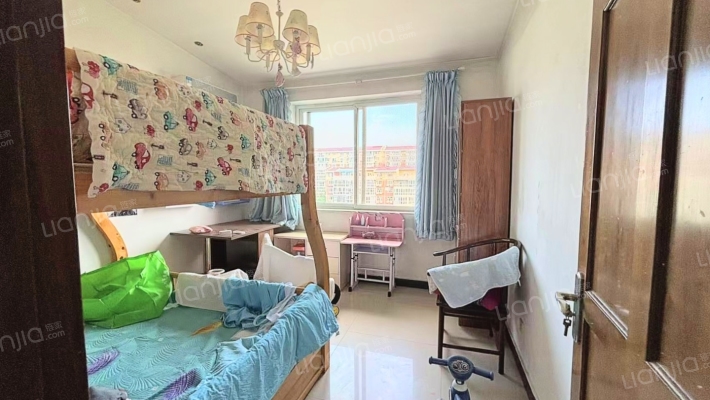 户型方正   房子格局合理采光全天-卧室B