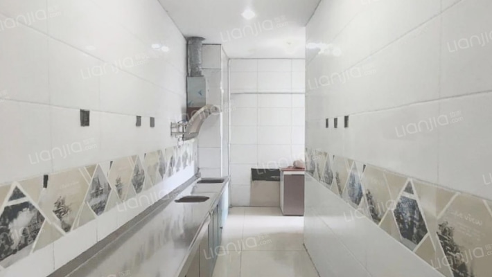 看房方便  中高楼层   采光充足-厨房