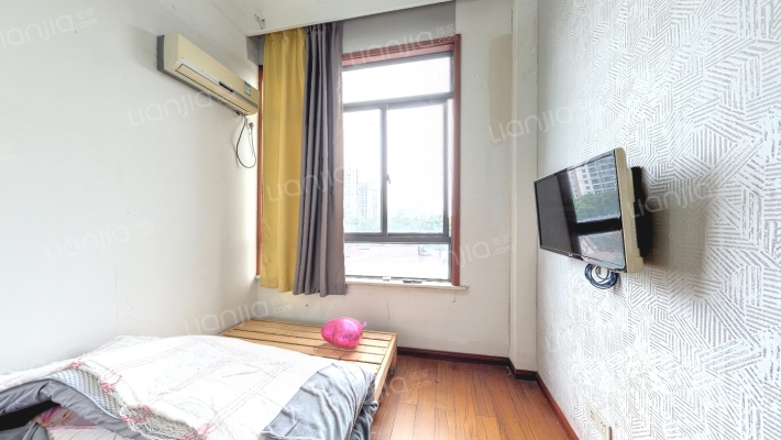 香逸公寓二手房实景图