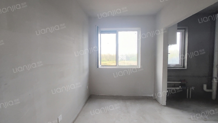 南北通透二居售46万，明厨明卫，产权清晰满二税少-餐厅