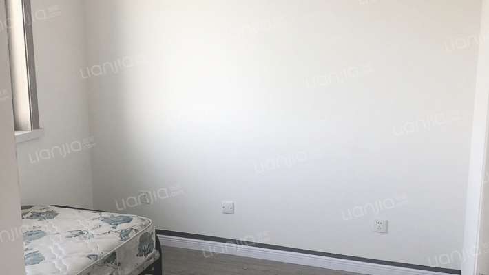 满二，南北通透两居，边户，精装修，高楼层-卧室B