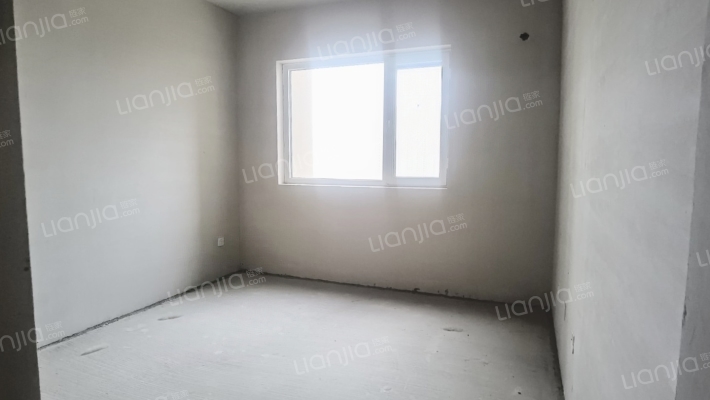 格局好，楼层好，视野宽阔，采光充足，配套设施齐全-卧室A