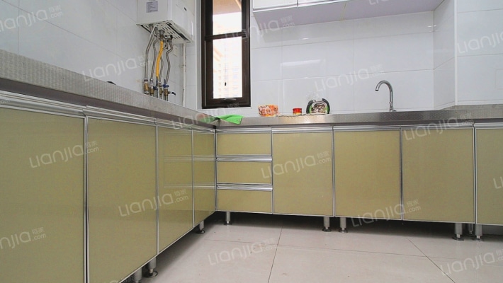 南北通透大户型洋房，采光好，视野好  带阁楼-厨房