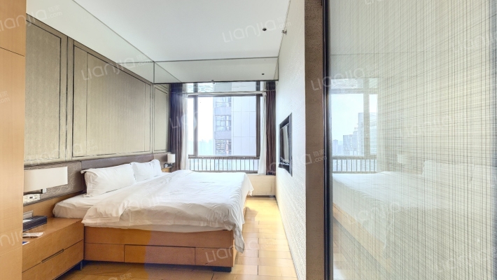 佛奥广场二手房实景图