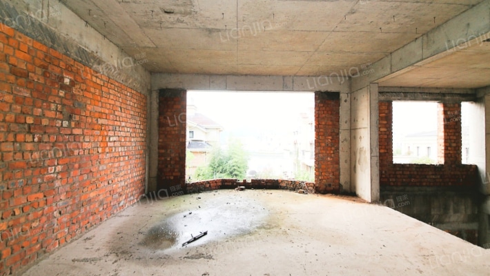 钱隆山庄二手房实景图