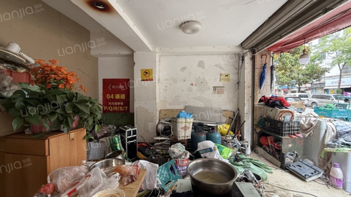 亚龙小区西区二手房实景图