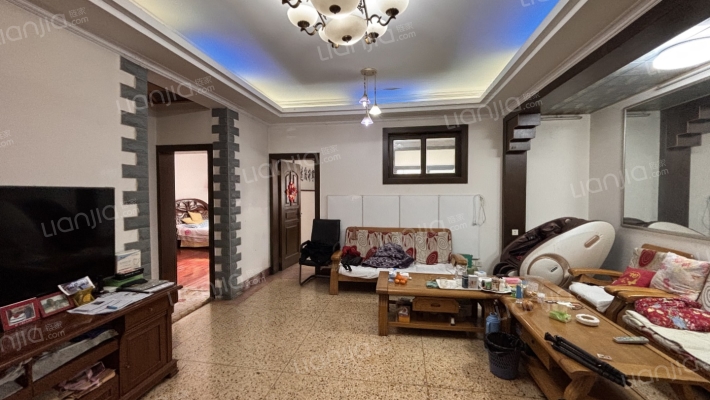 财保公司宿舍二手房实景图