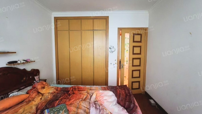 新安小区 3室2厅 南 北-卧室A