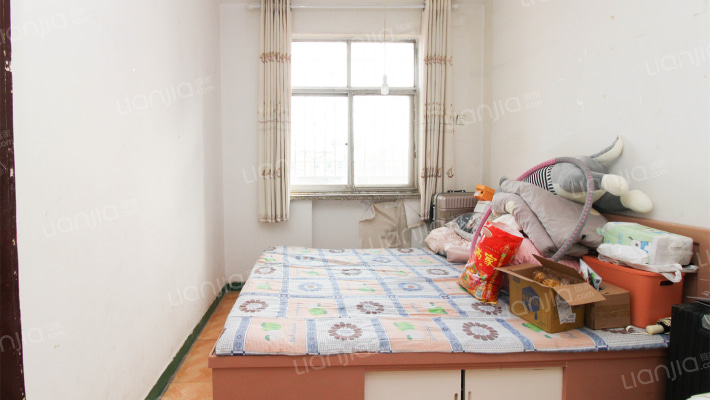 纺织小区两室一厅，交通便利 小区环境干净舒 适合居住-卧室B