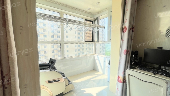 水岸花城 精装婚房 好楼层 采光无遮挡-阳台