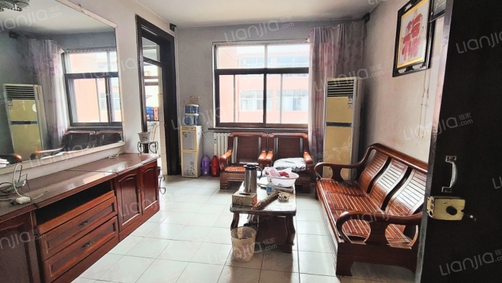 卫生防疫站家属楼二手房实景图