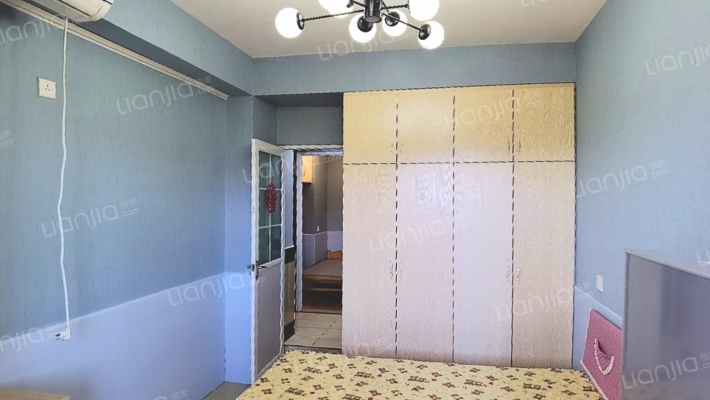 万福里二手房实景图