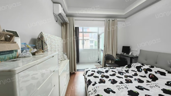 富润里二手房实景图