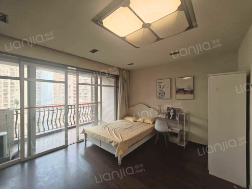 合租·加州城市花园 3居室 错层 东南/南卧