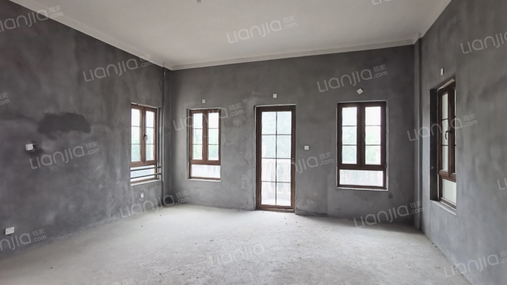 蔚蓝海岸别墅二手房实景图